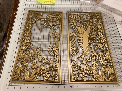 Humming birds gate - humming,